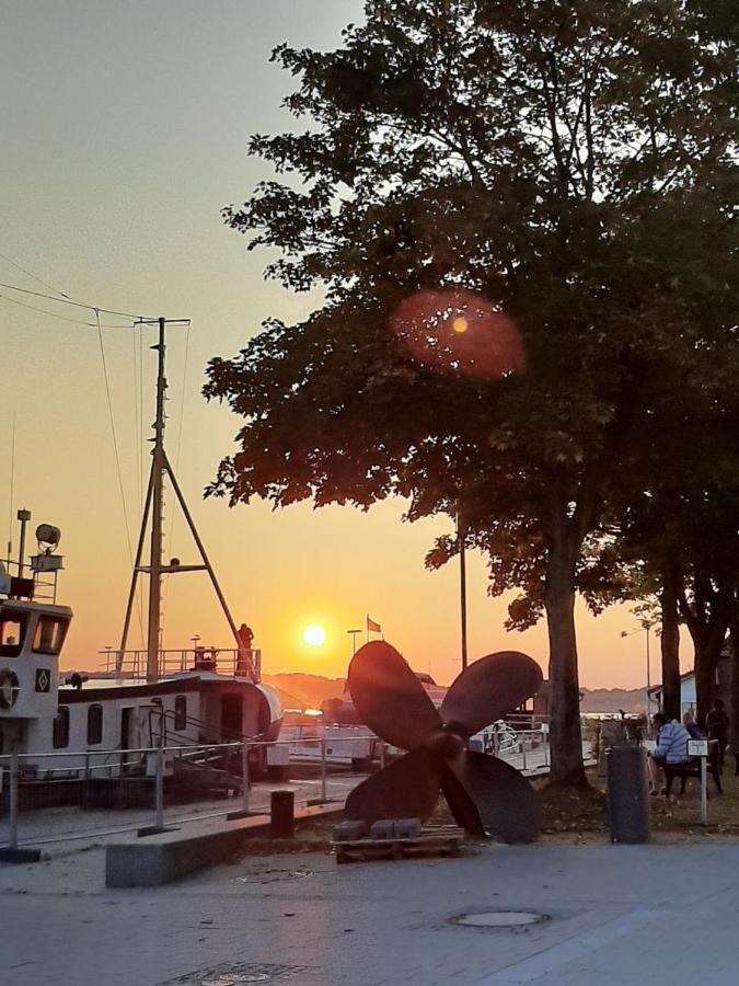 Penthouse Ferienwohnung Auszeit, Gerne Mit Hund, Wlan Inkl. Laboe Zewnętrze zdjęcie